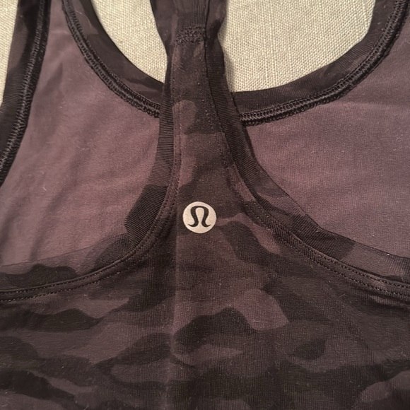 lululemon tank top - Picture 3 of 3
